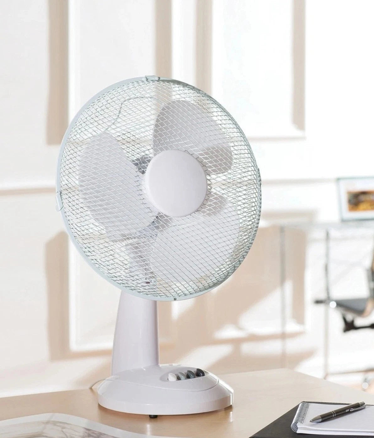 12 Inch Oscillating Desk Fan - DAEWOO