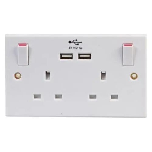 White Double Socket with USB Plug Pifco